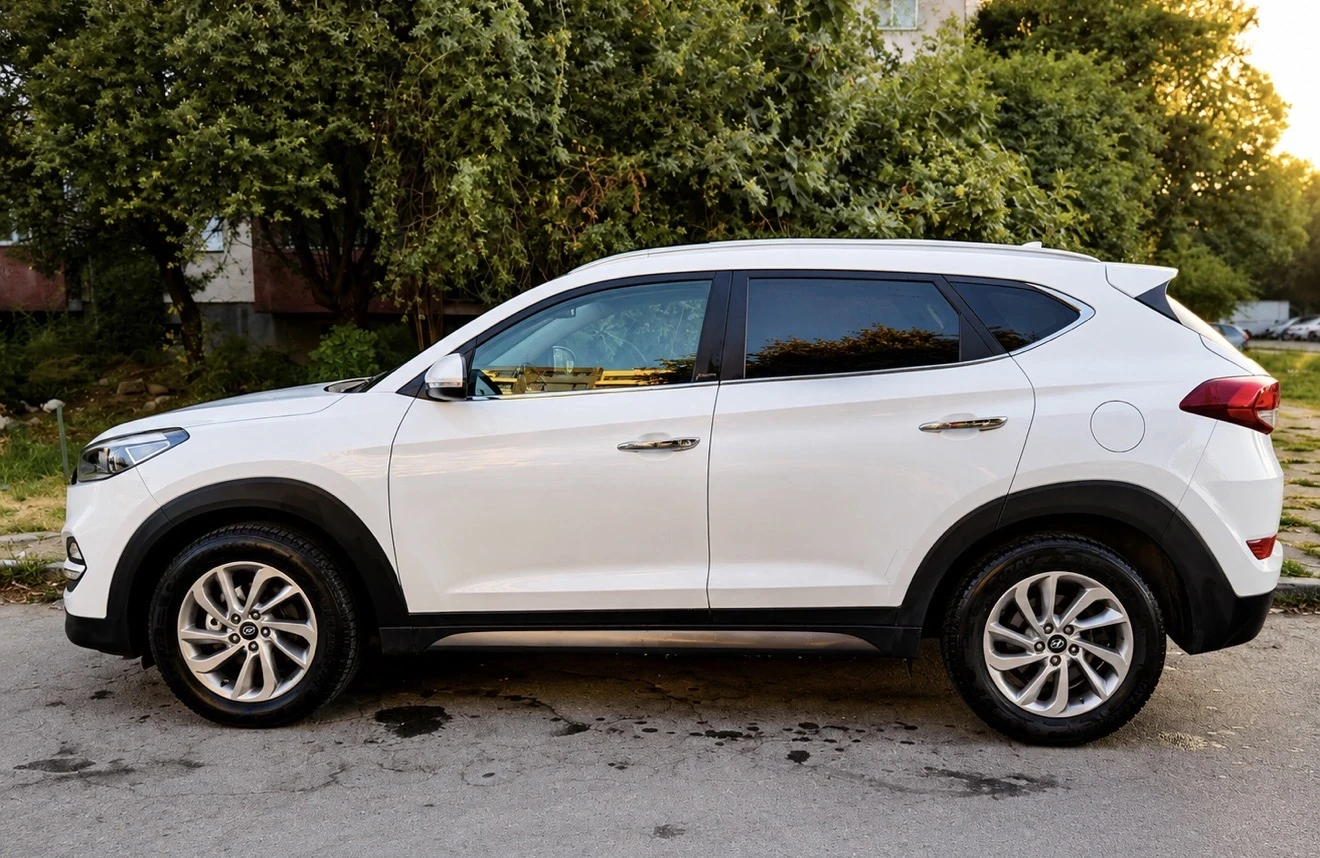 Hyundai Tucson 1.7 CRDi, снимка 3 - Автомобили и джипове - 55872204