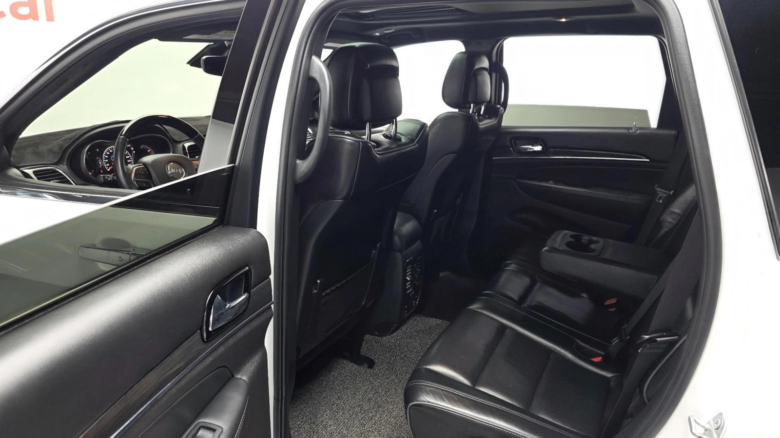 Jeep Grand cherokee OVERLAND, снимка 14 - Автомобили и джипове - 55952588