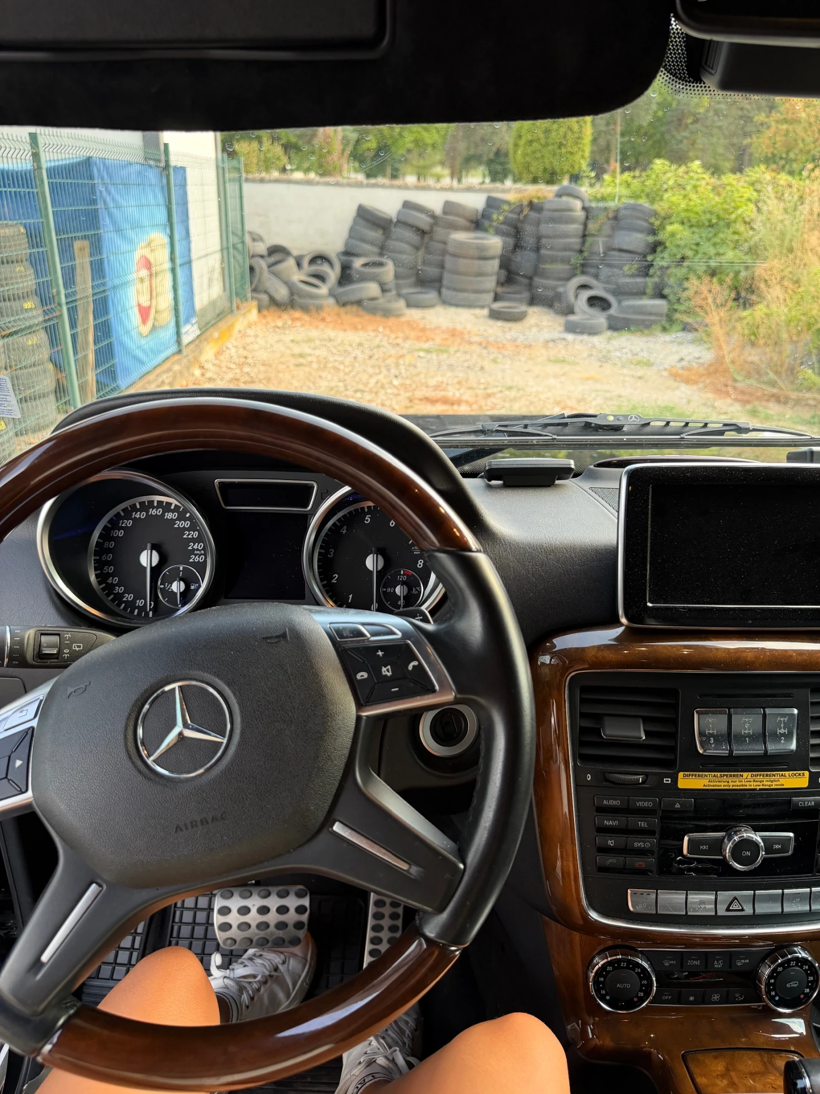 Mercedes-Benz G 500, снимка 13 - Автомобили и джипове - 55991827