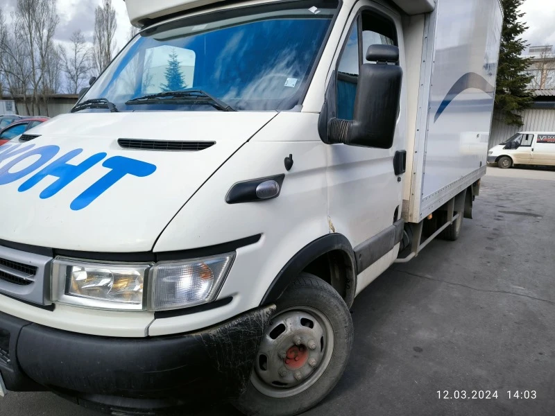 Iveco Daily Падащ борд и нови летни гуми обслужване на пълна м, снимка 2 - Бусове и автобуси - 47200098