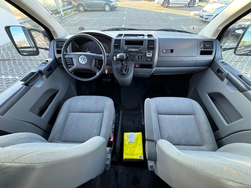 VW T5 2.5TDI 174kc Автоматик Климатик 5+ 1 , снимка 11 - Бусове и автобуси - 52717119