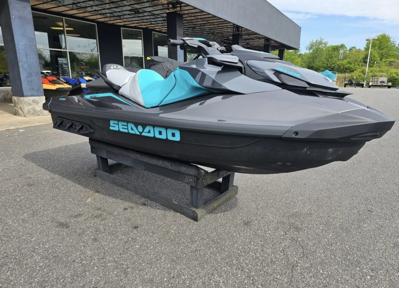 Джет Bombardier Sea Doo GTR 230 IBR 2025  - изображение 2