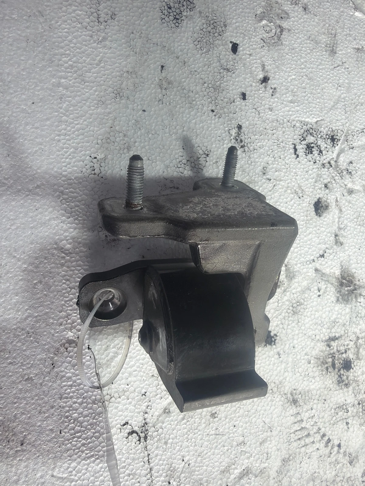 панта предна дясна 1410FAUR Mercedes C