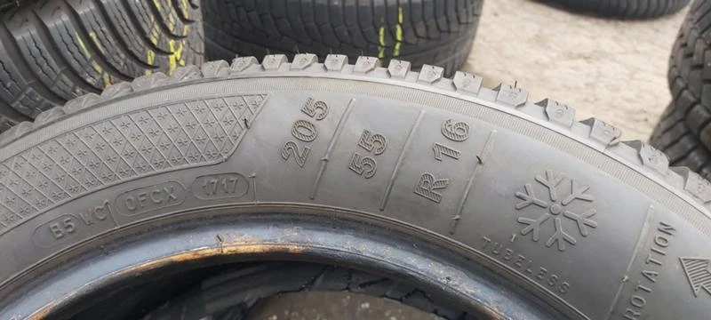 Гуми Зимни 205/55R16, снимка 4 - Гуми и джанти - 31638428