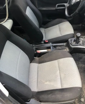 VW Passat 1.6 i, снимка 7