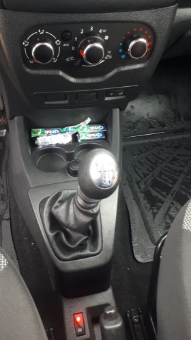 Dacia Dokker 1.5 DCI 90к.с. 6 скорости, снимка 8