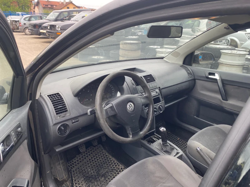 VW Polo 1.4 Tdi, снимка 8 - Автомобили и джипове - 40679227