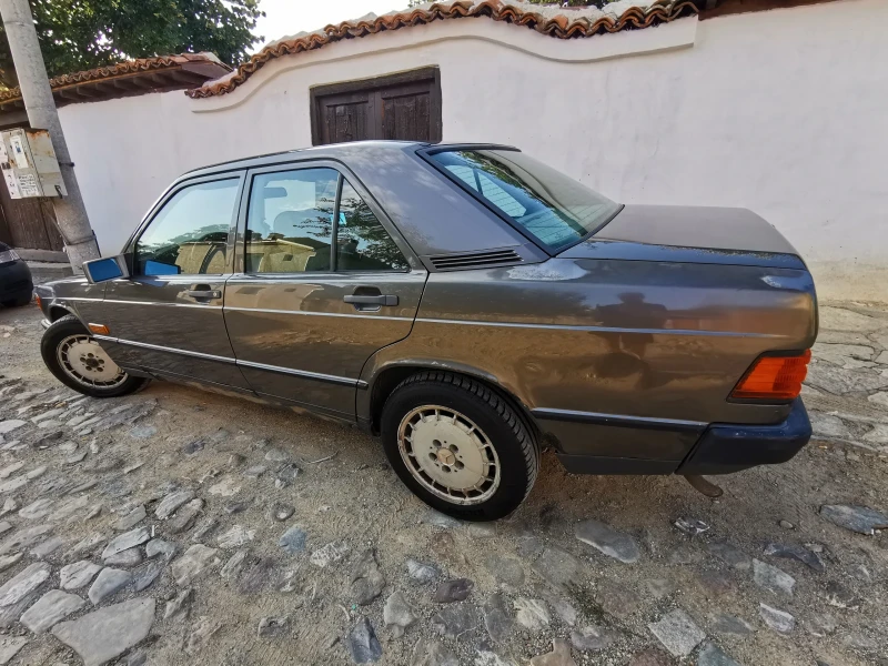 Mercedes-Benz 190 190E, снимка 3 - Автомобили и джипове - 47110088