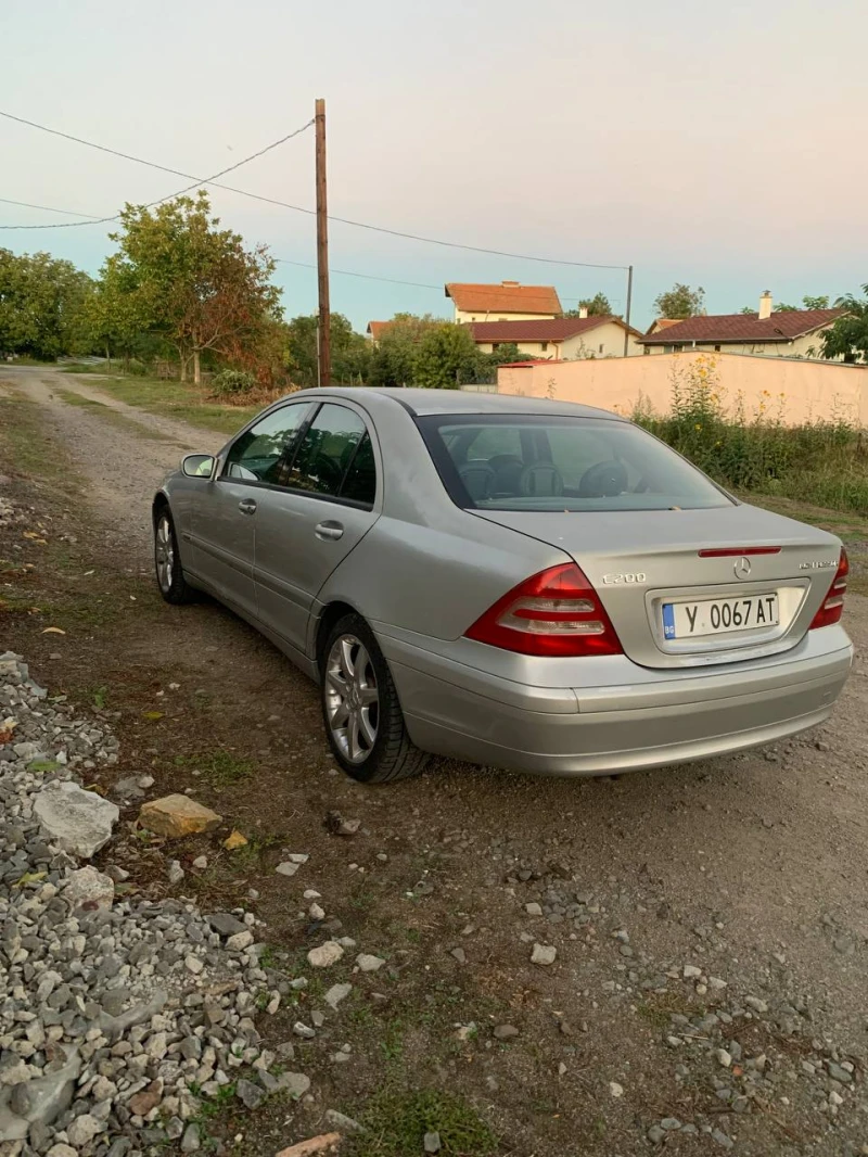 Mercedes-Benz C 200, снимка 2 - Автомобили и джипове - 47487931