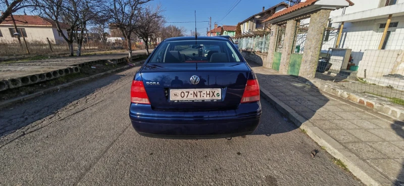 VW Bora, снимка 12 - Автомобили и джипове - 49102943