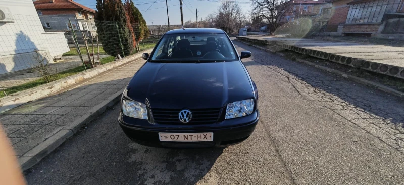 VW Bora, снимка 15 - Автомобили и джипове - 49102943