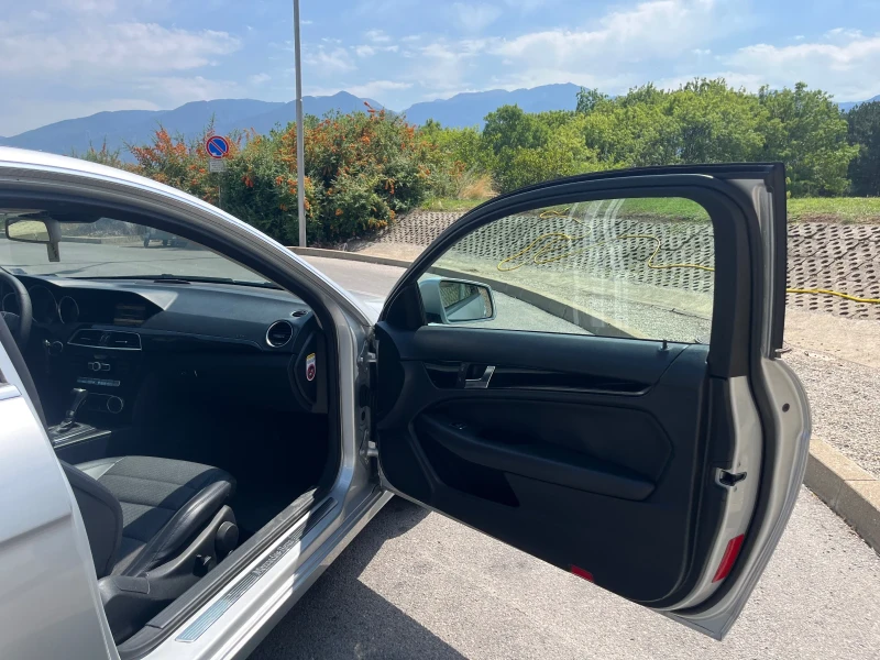 Mercedes-Benz C 220 Mercedes Benz w204 C220, снимка 8 - Автомобили и джипове - 51364995