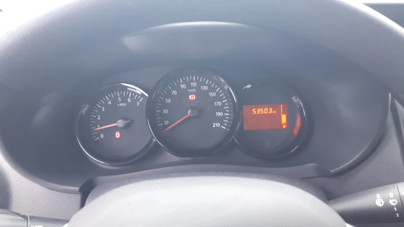 Dacia Dokker 1.5 DCI 90к.с. 6 скорости, снимка 7 - Автомобили и джипове - 52358236