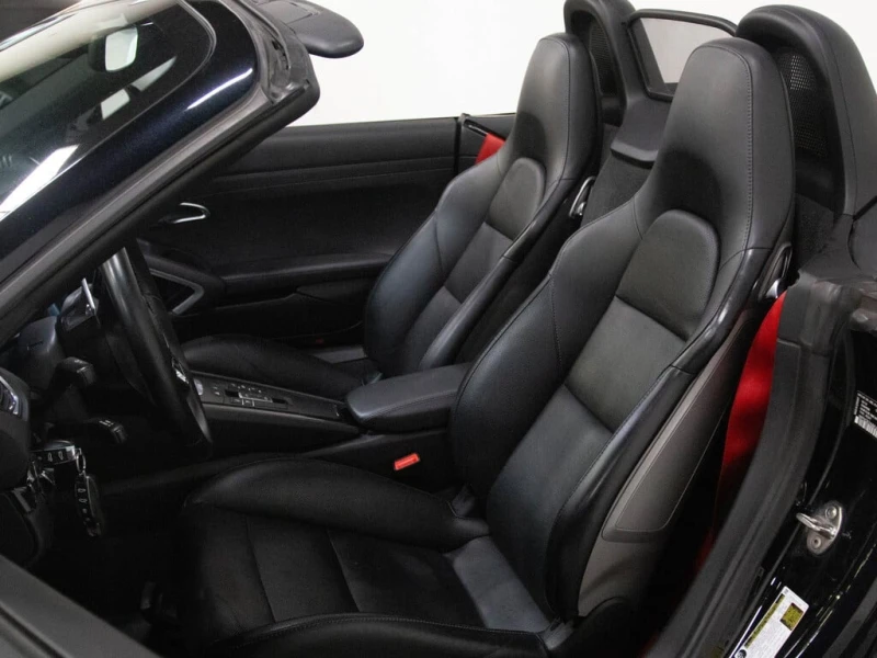 Porsche Boxster * АВТО КРЕДИТ* ЦЕНА ДО БГ * СЕРВИЗНА ИСТОРИЯ * , снимка 12 - Автомобили и джипове - 52743948