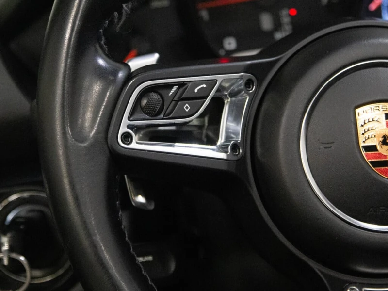 Porsche Boxster * АВТО КРЕДИТ* ЦЕНА ДО БГ * СЕРВИЗНА ИСТОРИЯ * , снимка 15 - Автомобили и джипове - 52743948