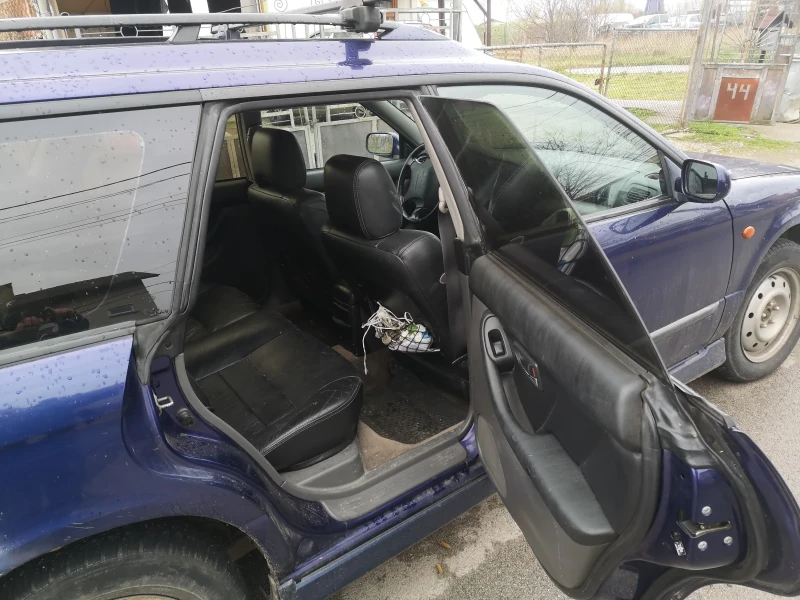 Subaru Legacy, снимка 4 - Автомобили и джипове - 52822622