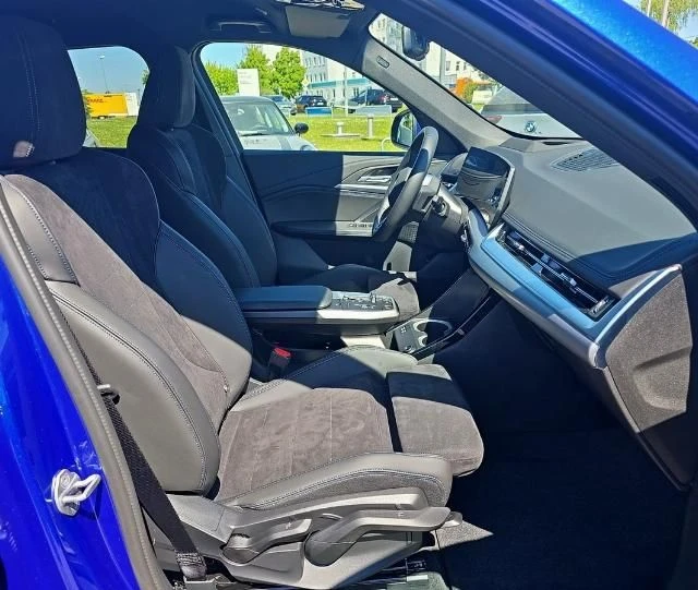 BMW iX1 xDRIVE/M-SPORT/HEAD-UP/306HP/ACC/360/AMBI/127f | Mobile.bg   13