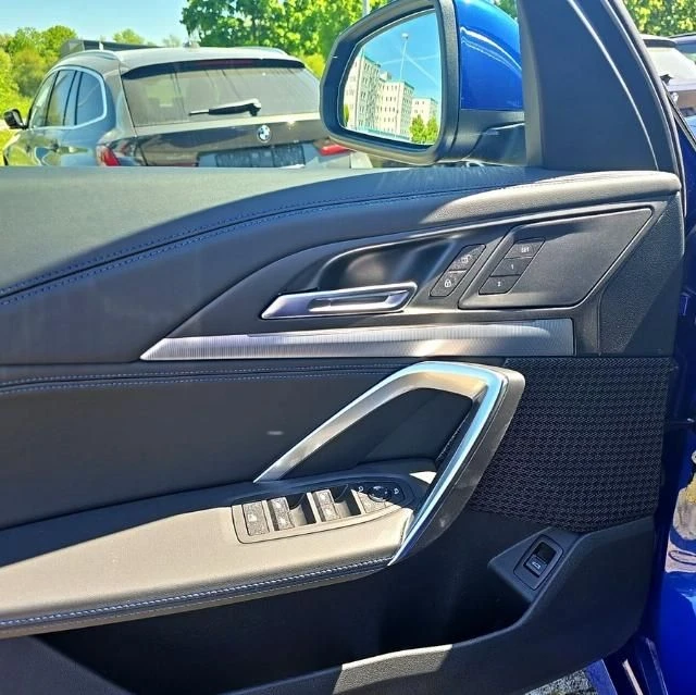 BMW iX1 xDRIVE/M-SPORT/HEAD-UP/306HP/ACC/360/AMBI/127f | Mobile.bg   12