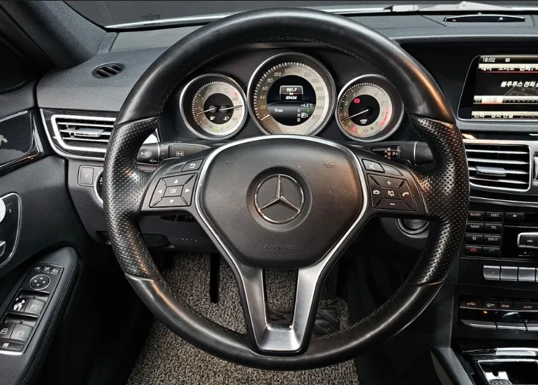 Mercedes-Benz E 300 * HeadUp* A���������* (���� �� ��) | Mobile.bg � ����������� 11