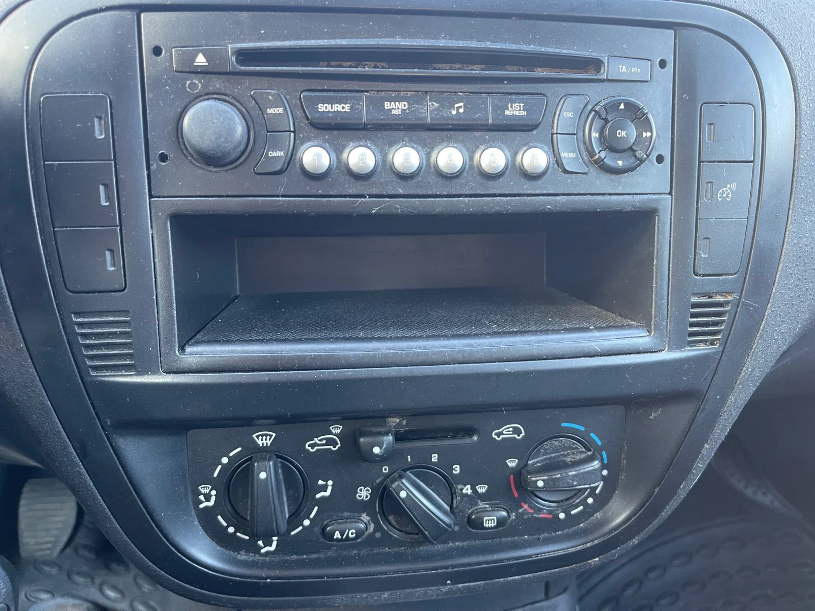 Citroen C2 1.4 | Mobile.bg   14