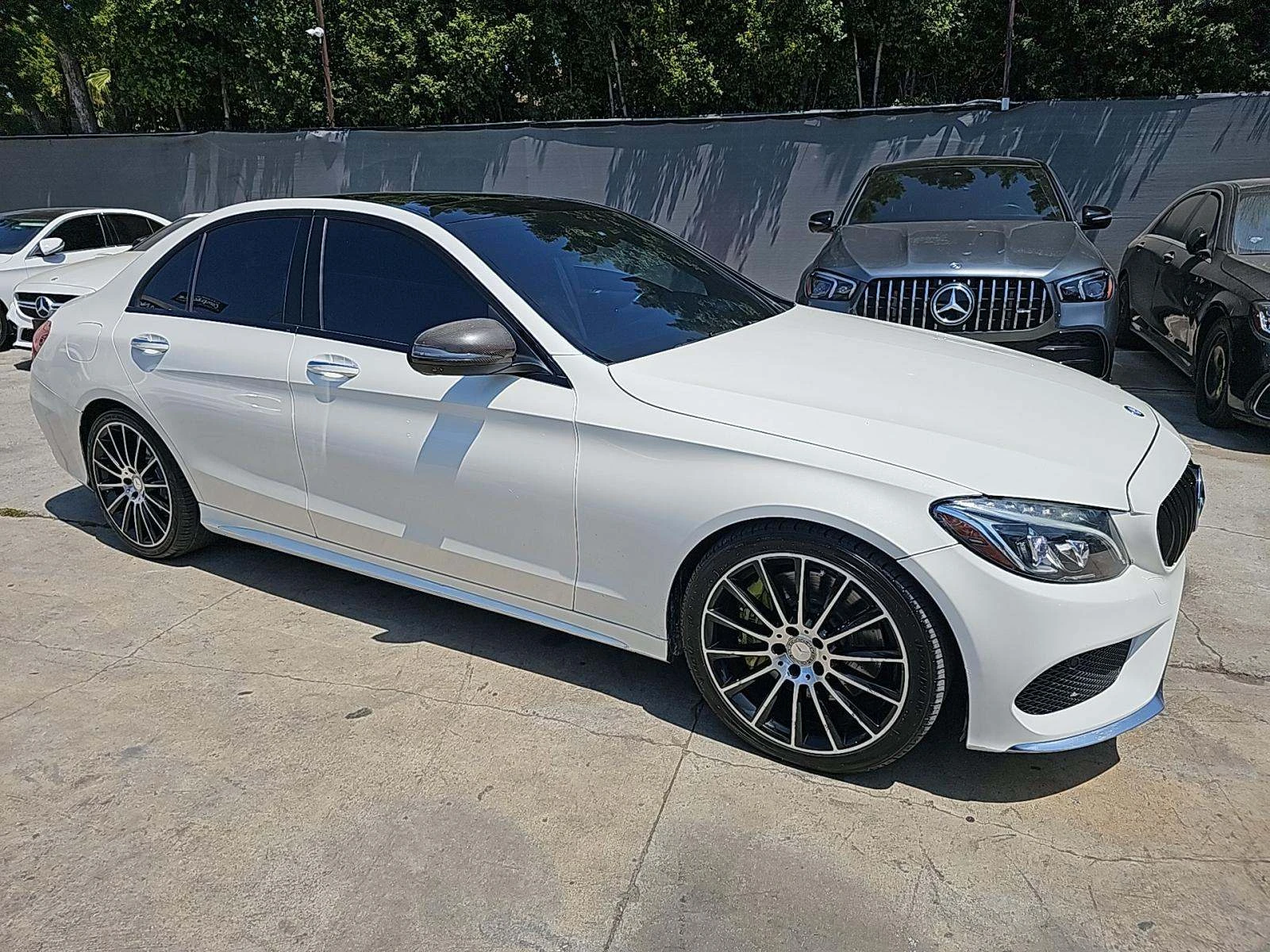Mercedes-Benz C 450 AMG AMG* CARBON* PANO* HEADUP* BURMASTER* AMBIENT* KEY - изображение 2