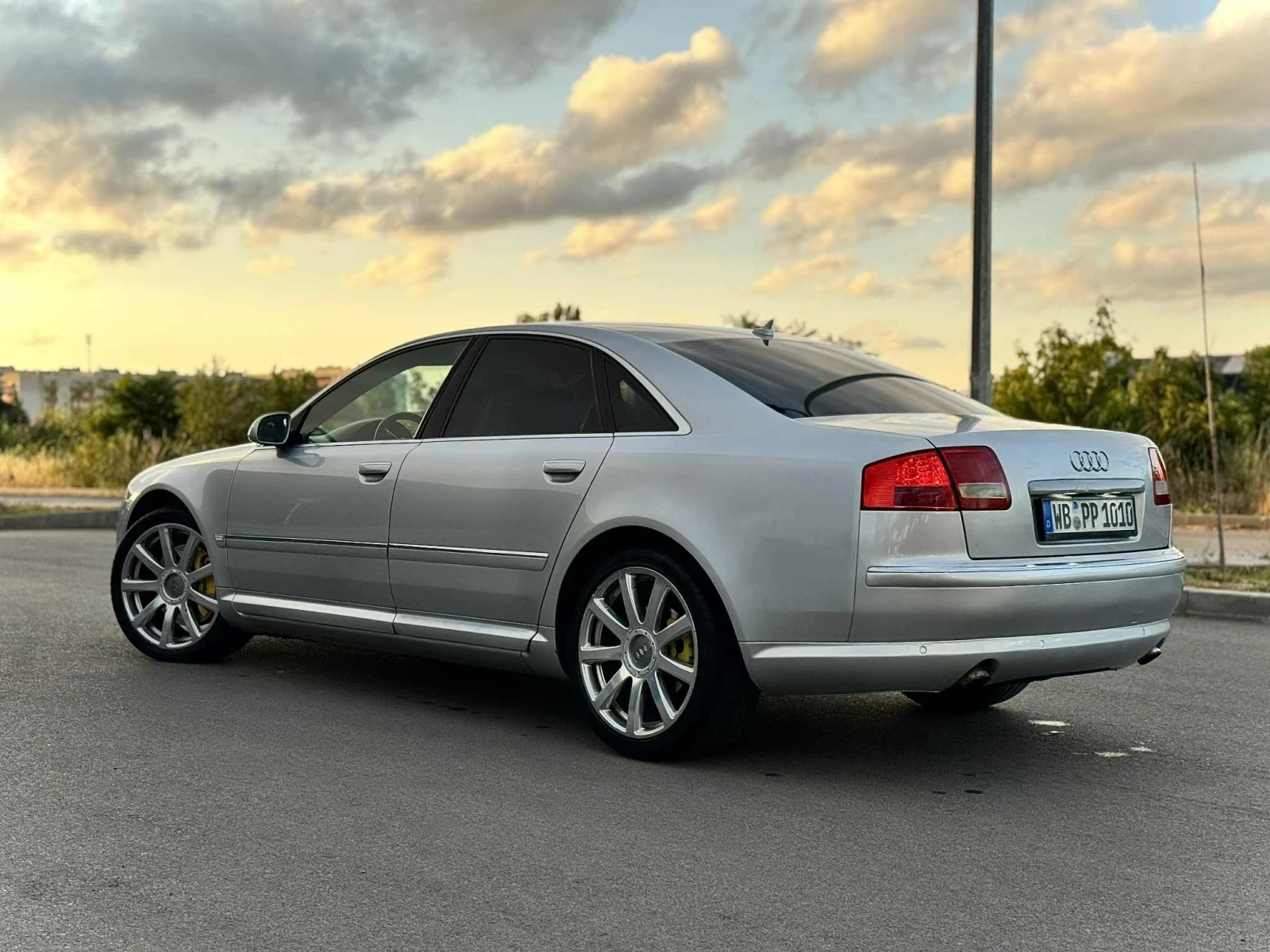 Audi A8 4.2 TDI - изображение 4