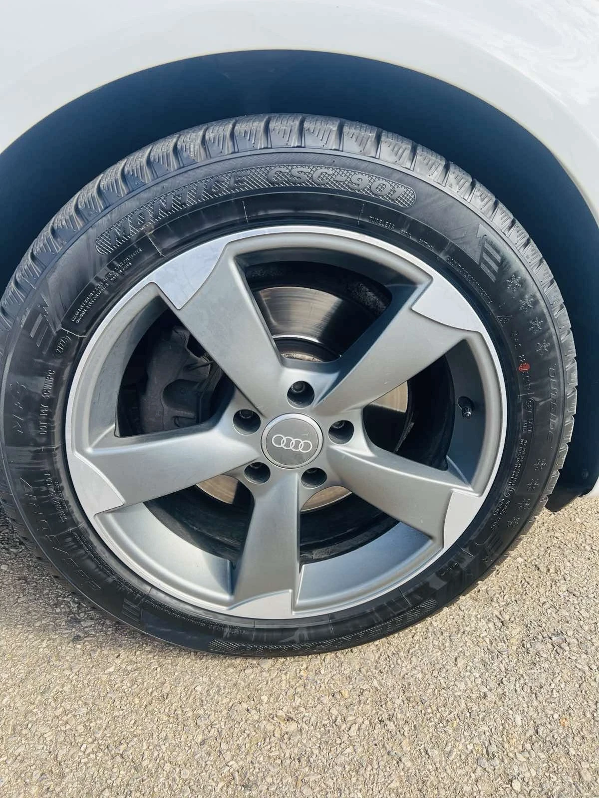 Audi A4 2.0 - изображение 6