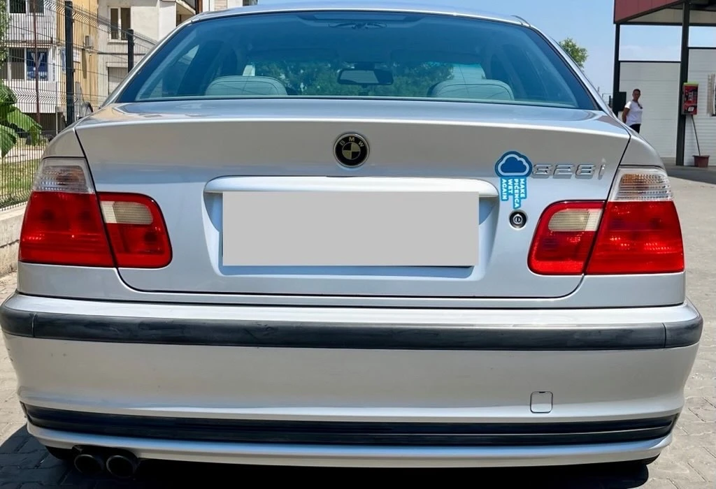 BMW 328 328i - изображение 3