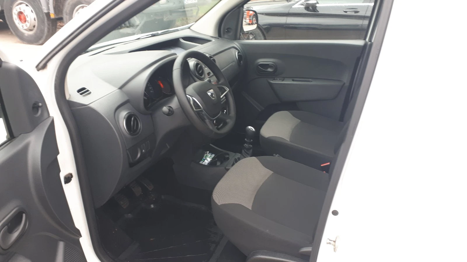 Dacia Dokker 1.5 DCI 90к.с. 6 скорости - изображение 5