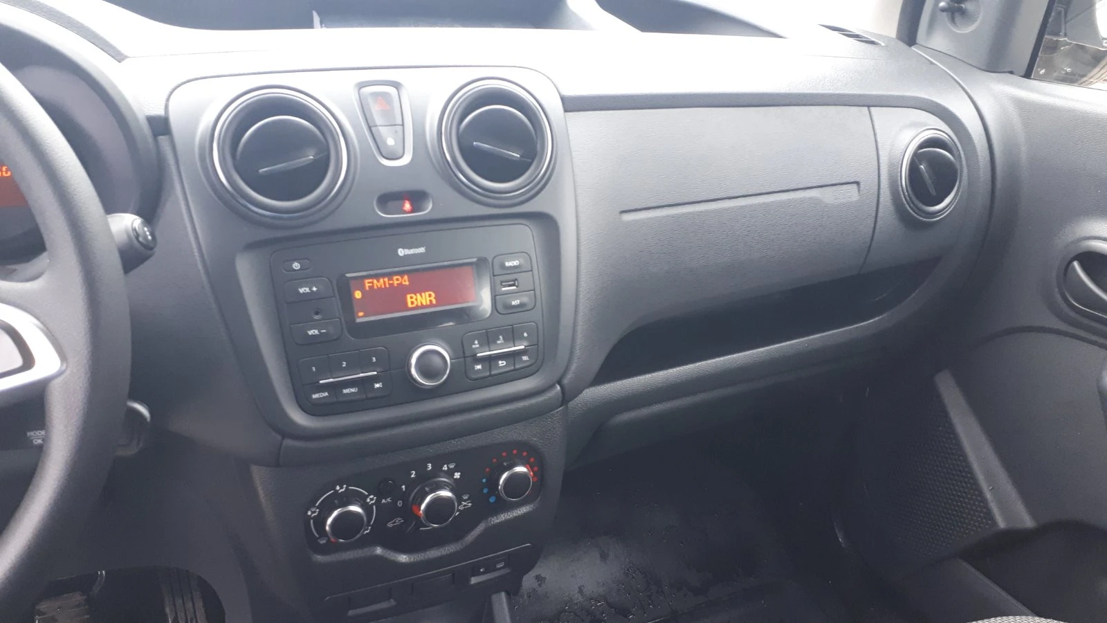 Dacia Dokker 1.5 DCI 90к.с. 6 скорости - изображение 6