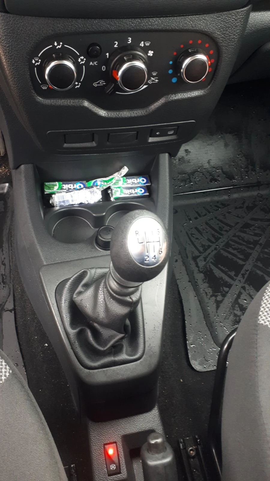 Dacia Dokker 1.5 DCI 90к.с. 6 скорости - изображение 8