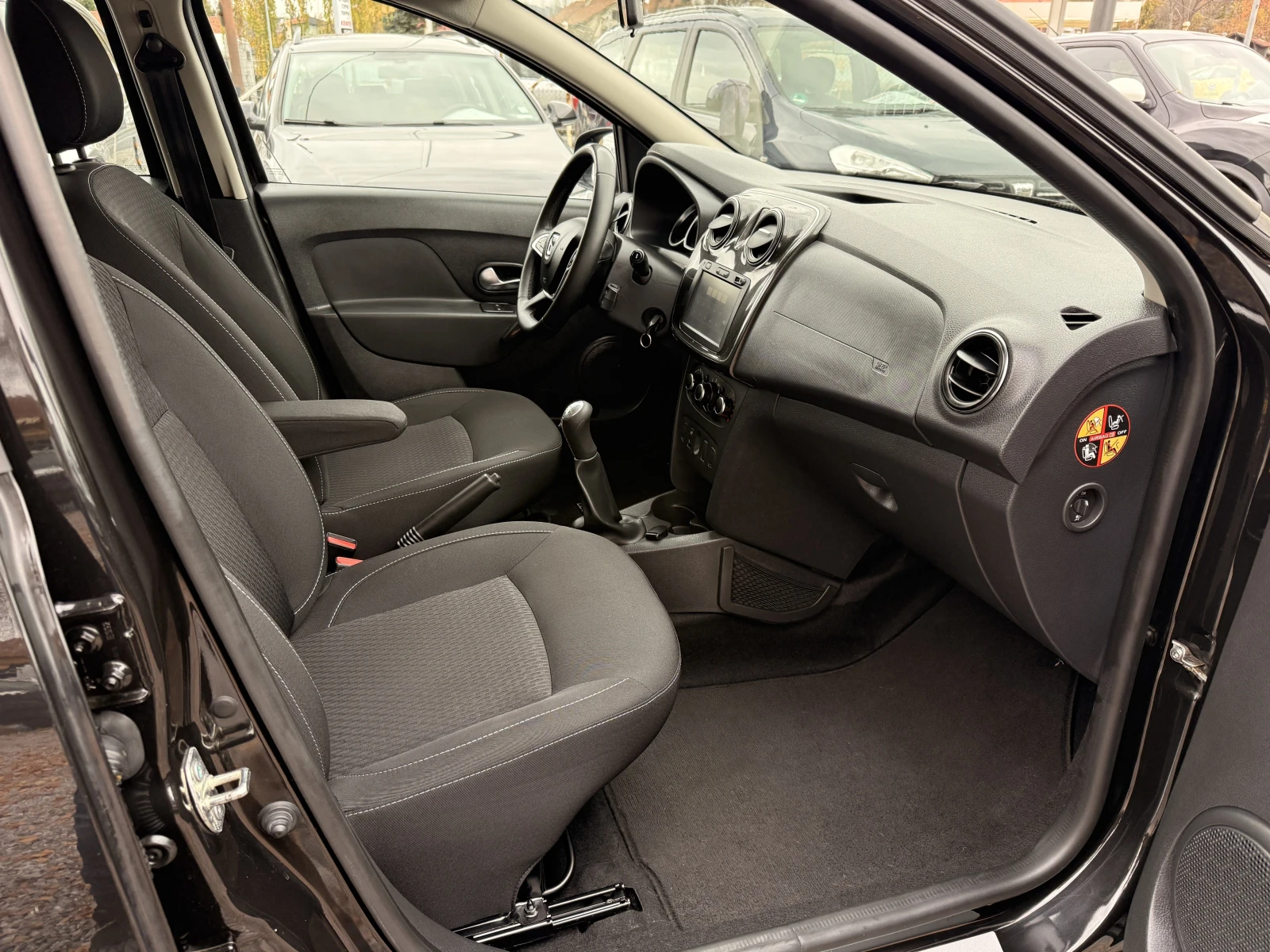 Dacia Logan MCV 90Tce FACELIFT;EURO6;TUV;COC, снимка 13 - Автомобили и джипове - 53303265