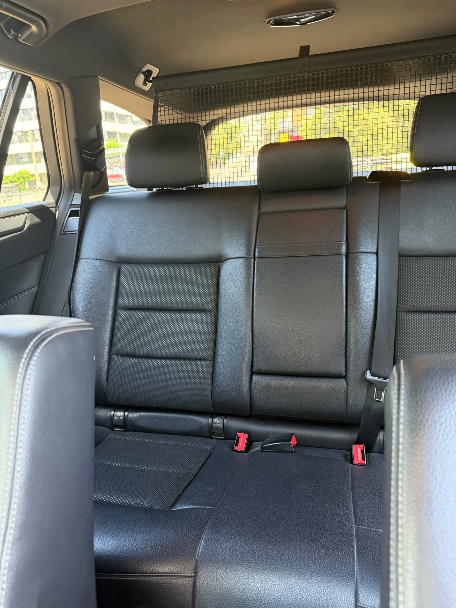 Mercedes-Benz E 250, снимка 9 - Автомобили и джипове - 54206427