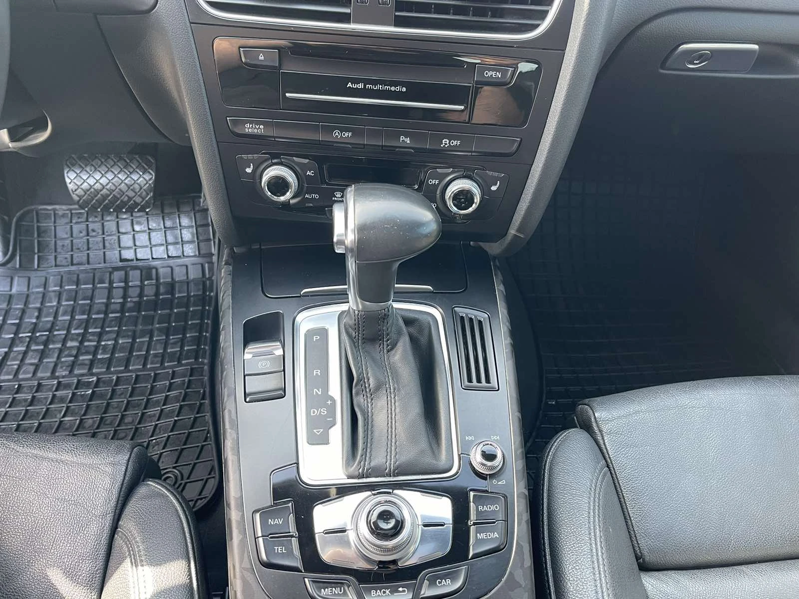 Audi A5 3.0TDI* S-LINE PANO NAVI QUATTRO FACELIFT* , снимка 15 - Автомобили и джипове - 54228854