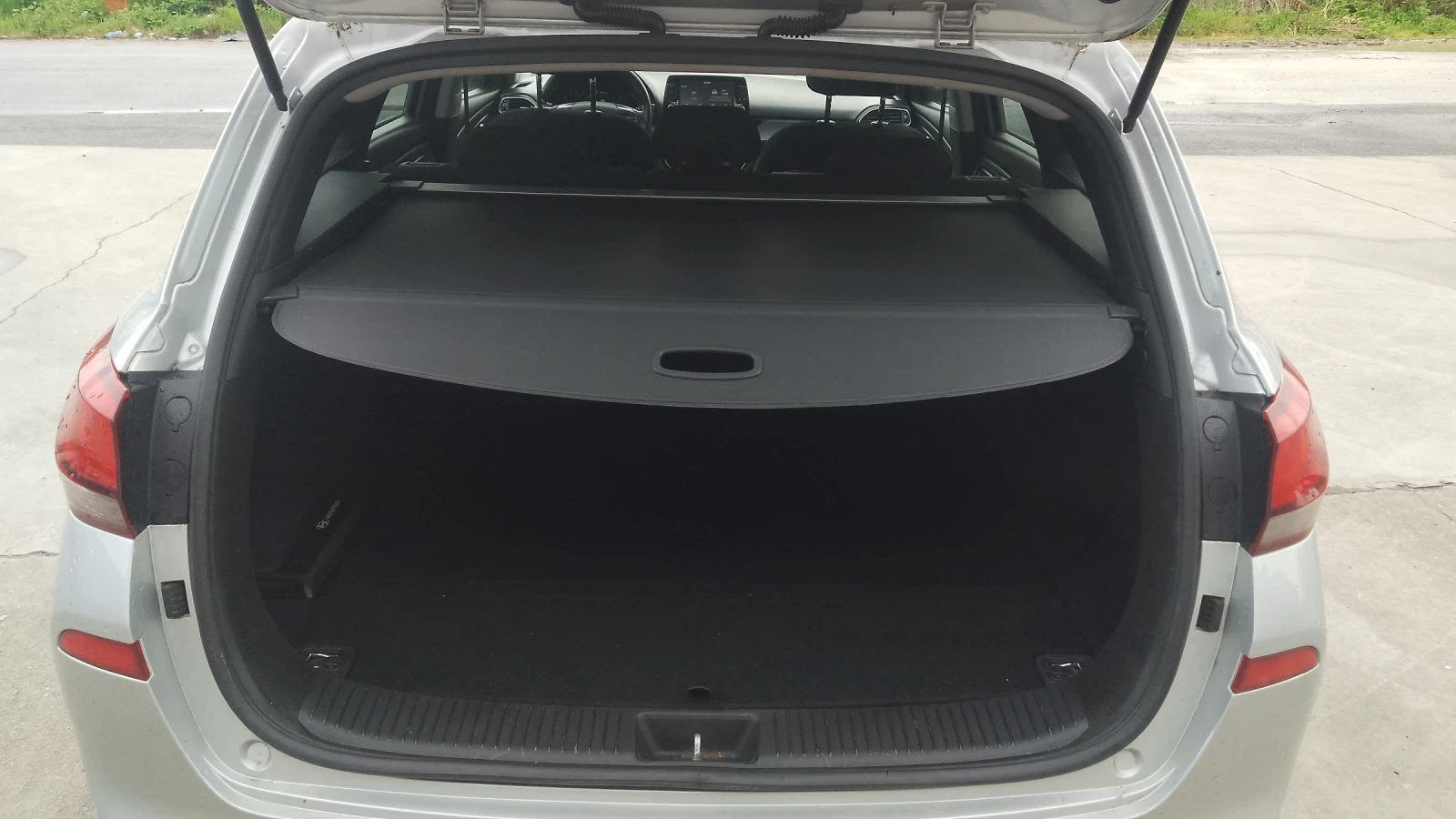 Hyundai I30 1.4i-avtomatik, снимка 12 - Автомобили и джипове - 54393182
