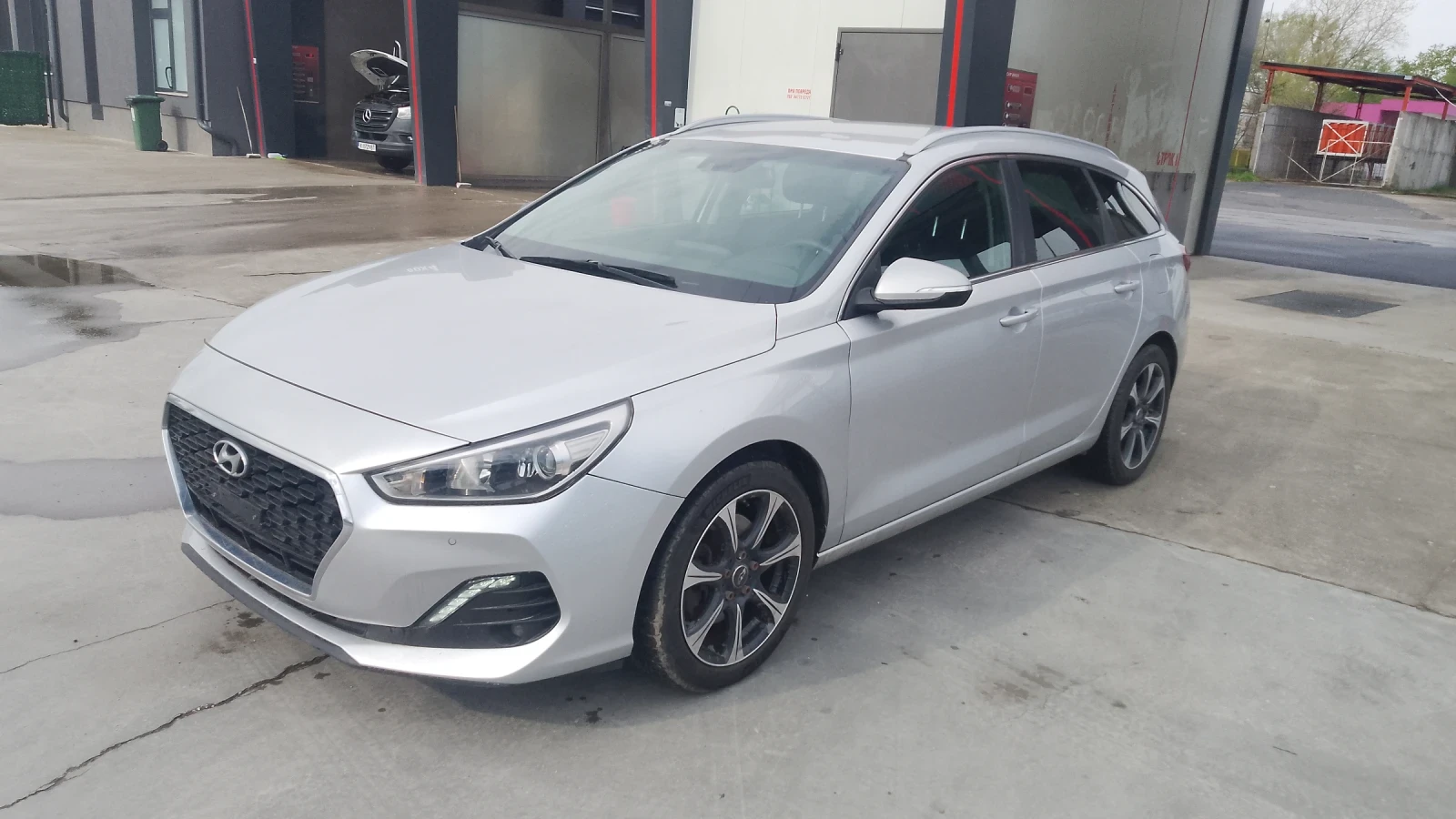 Hyundai I30 1.4i-avtomatik