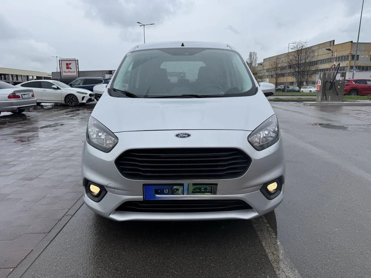 Ford Courier 1.0 бензин с турбо