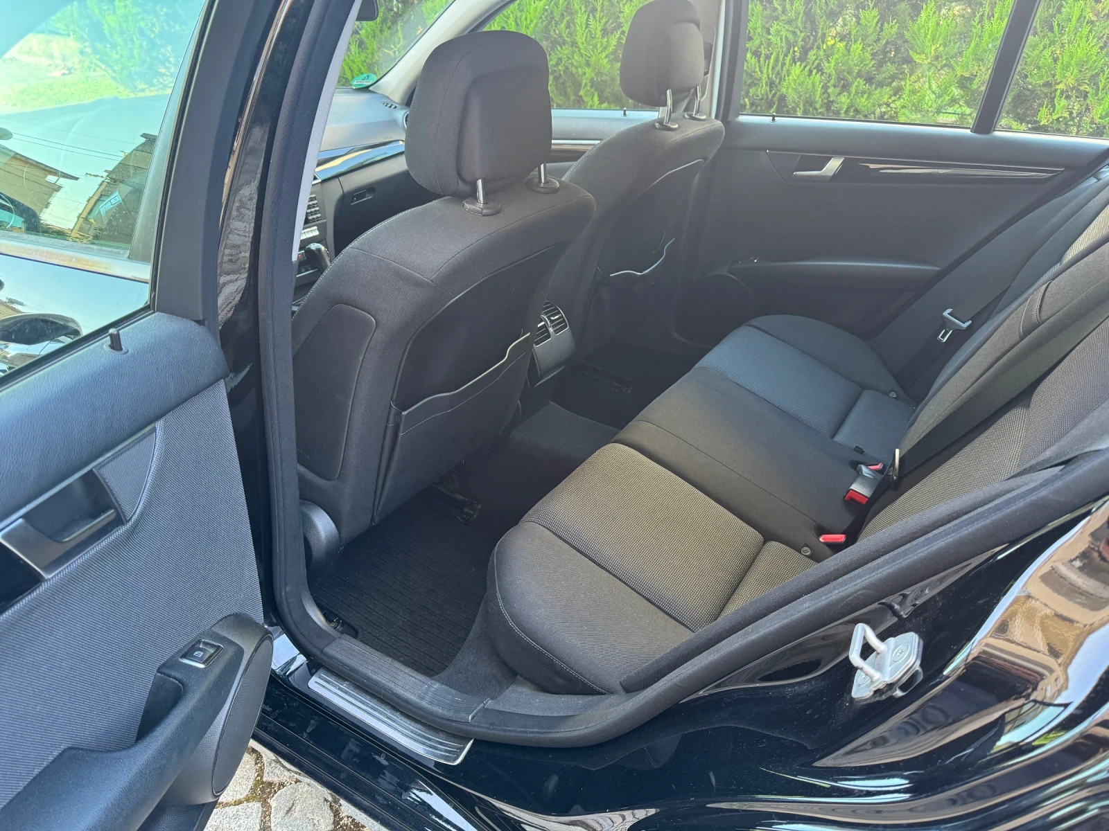 Mercedes-Benz C 220 CDI 1 собств., снимка 9 - Автомобили и джипове - 55226626