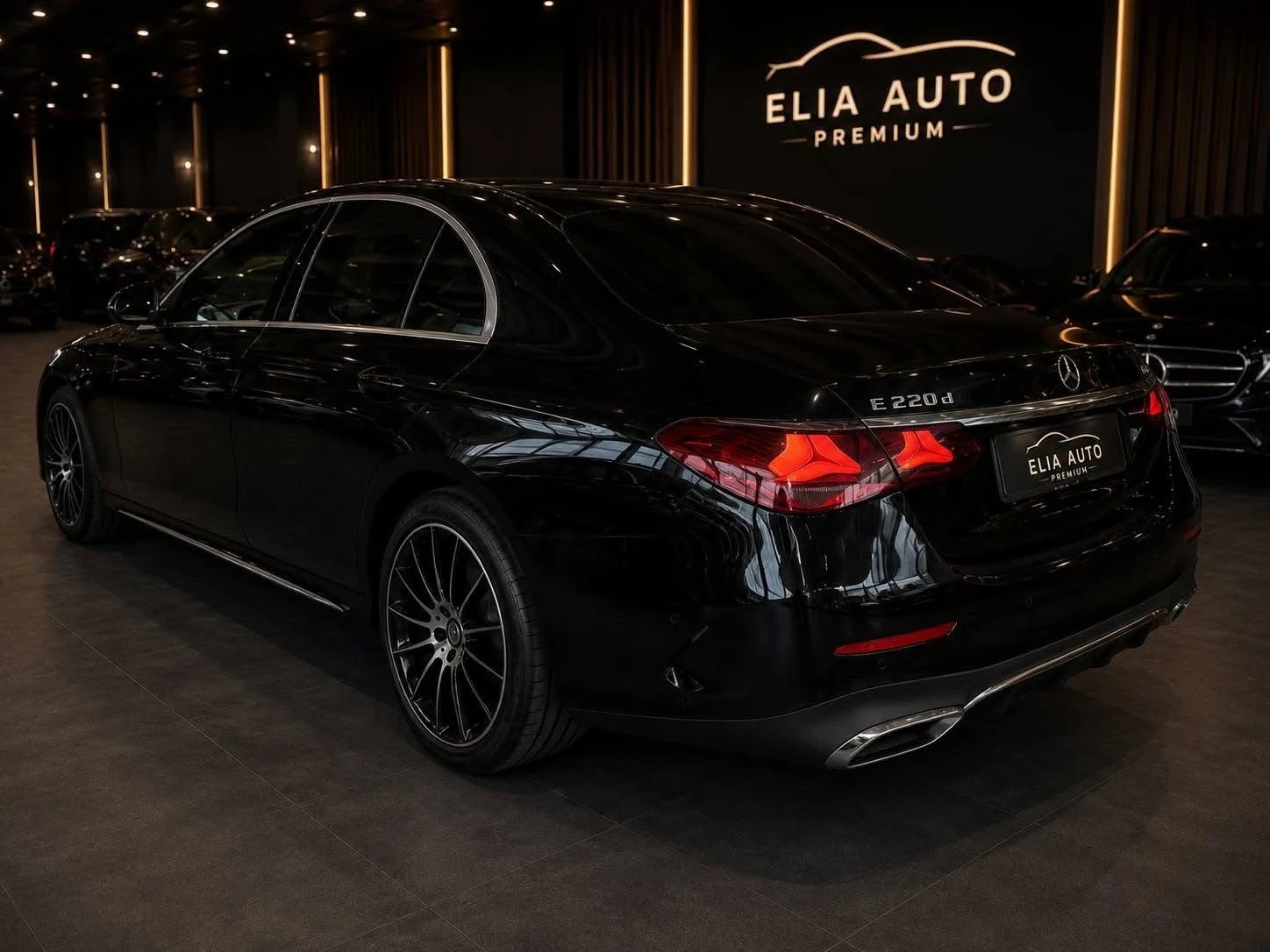 Mercedes-Benz E 220 D ������� ���� AMG LINE FACELIFT ������ 100% | Mobile.bg � ����������� 4