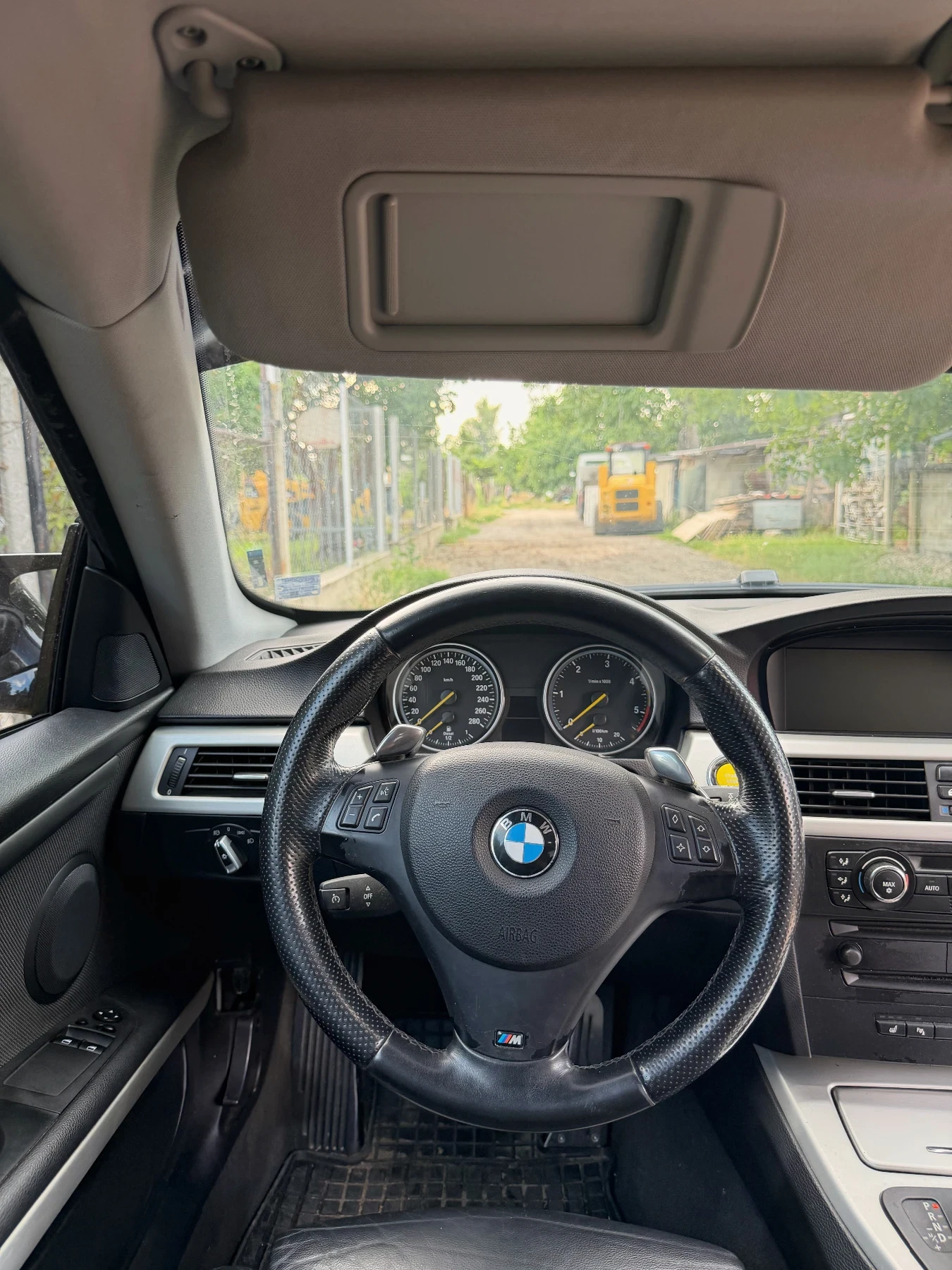 BMW 330, снимка 9 - Автомобили и джипове - 55162086