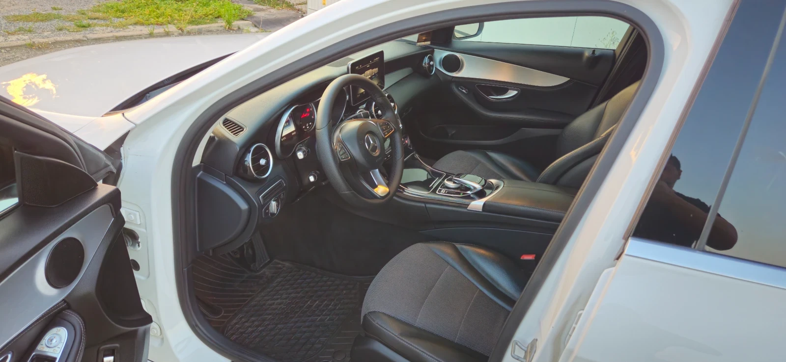 Mercedes-Benz C 220 AМG, снимка 2 - Автомобили и джипове - 55553347