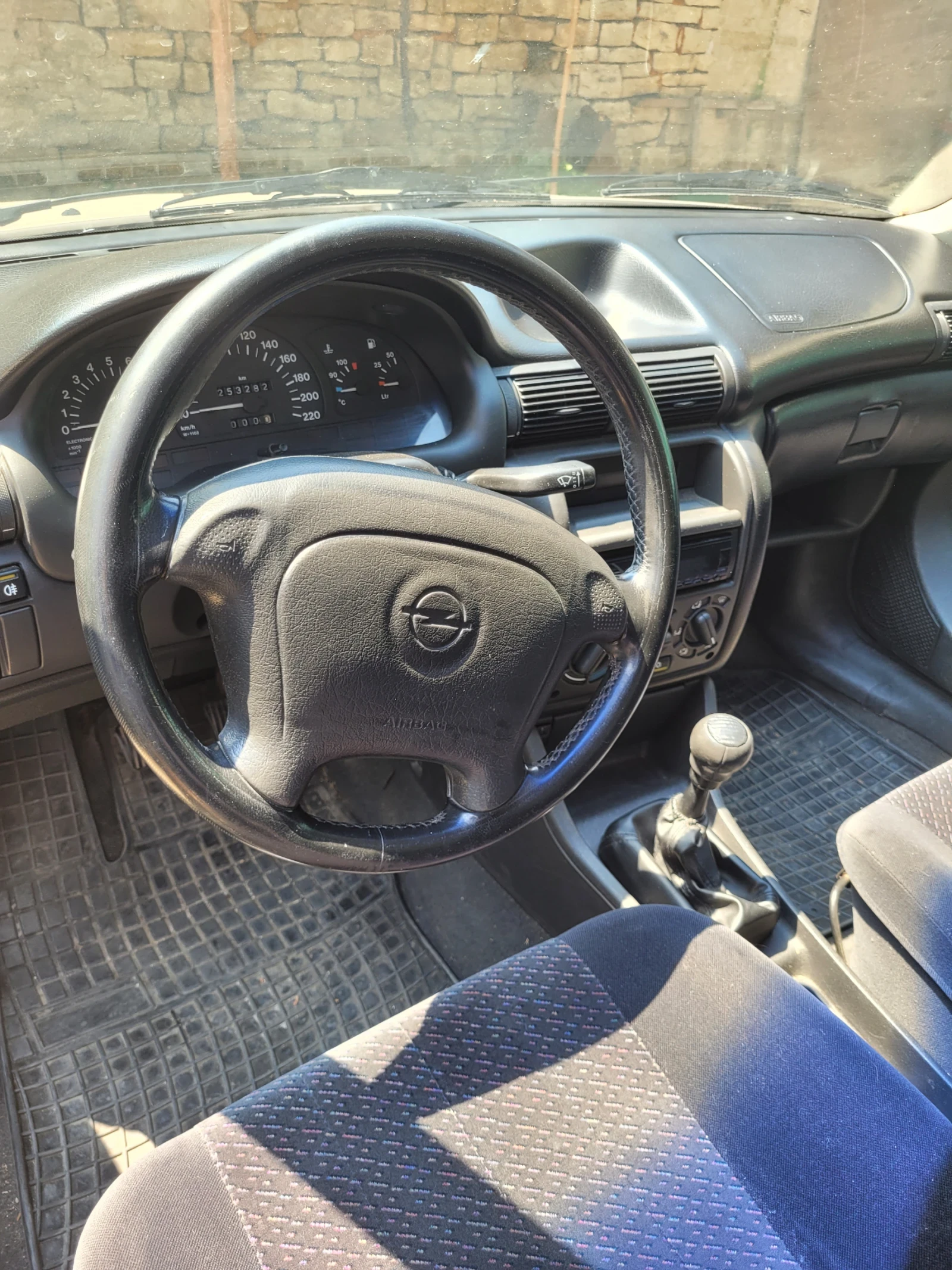 Opel Astra 1.6, снимка 3 - Автомобили и джипове - 55594789