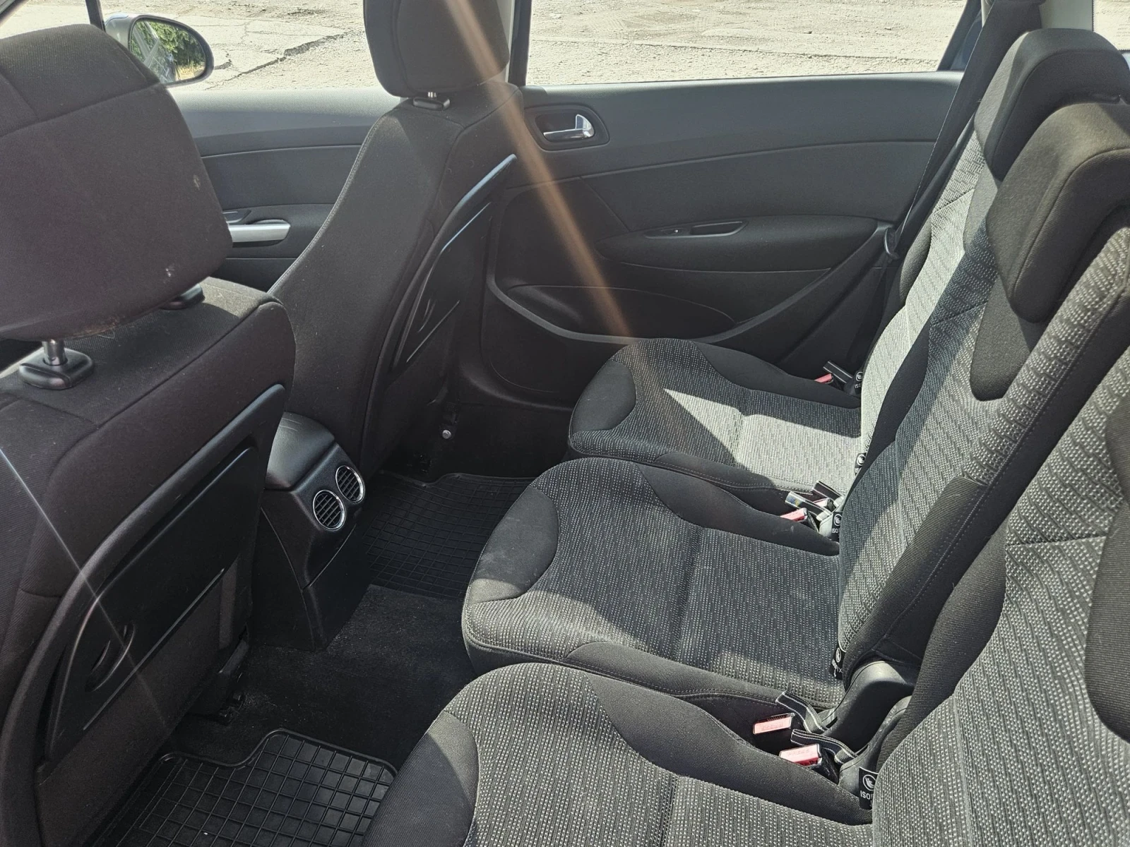 Peugeot 308 2.0 HDI* 136ps* Климатроник , снимка 6 - Автомобили и джипове - 55604687