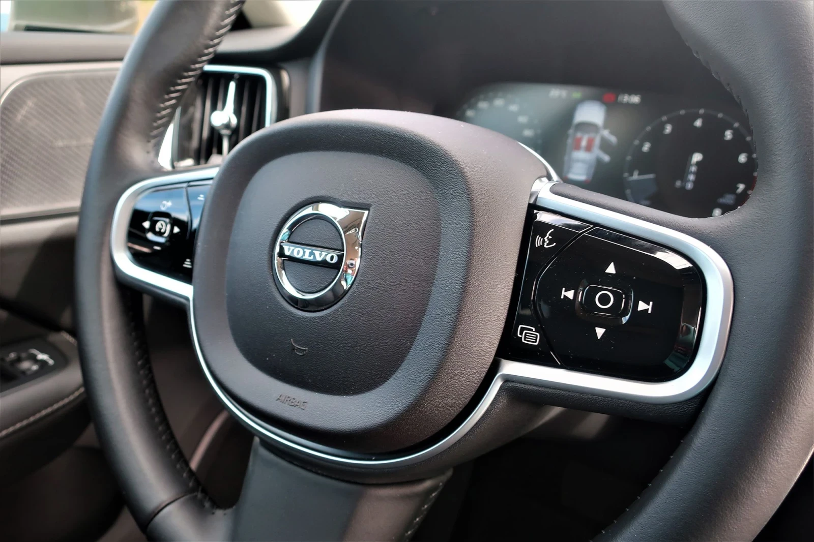 Volvo V60 T6 INSCRIPTION , снимка 8 - Автомобили и джипове - 55732967