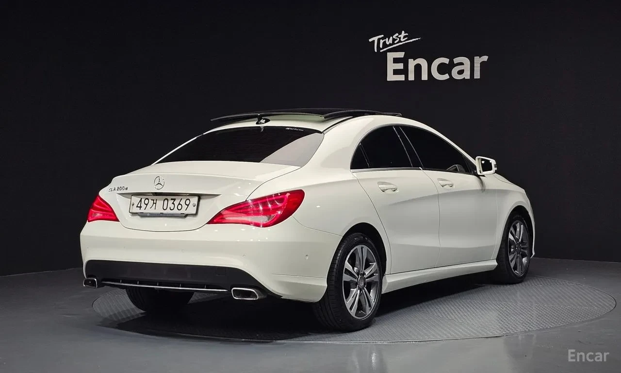 Mercedes-Benz CLA 200 * АВТОКРЕДИТ БЕЗ ПЪРВОНАЧАЛНА ВНОСКА, снимка 2 - Автомобили и джипове - 55950569