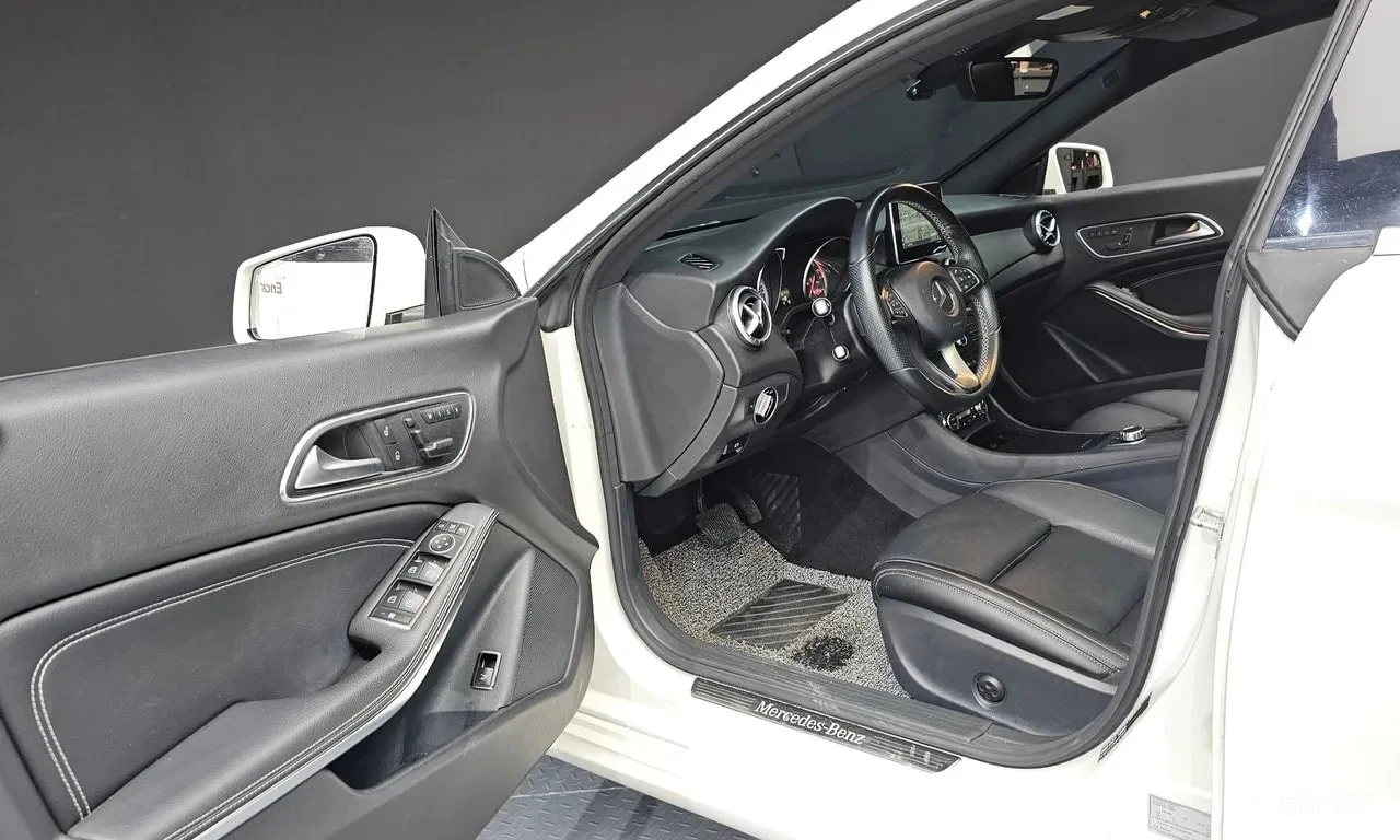 Mercedes-Benz CLA 200 * АВТОКРЕДИТ БЕЗ ПЪРВОНАЧАЛНА ВНОСКА, снимка 6 - Автомобили и джипове - 55950569