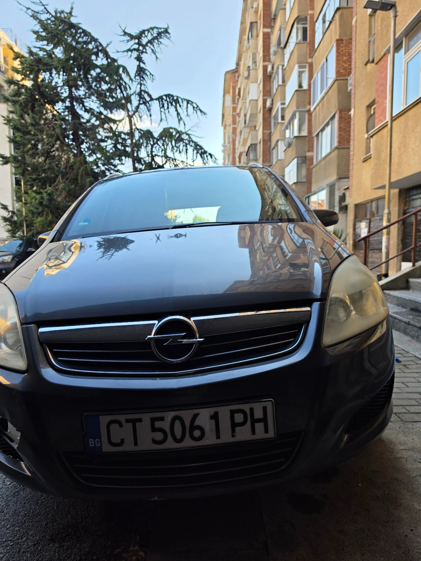 Opel Zafira, снимка 4 - Автомобили и джипове - 56073787