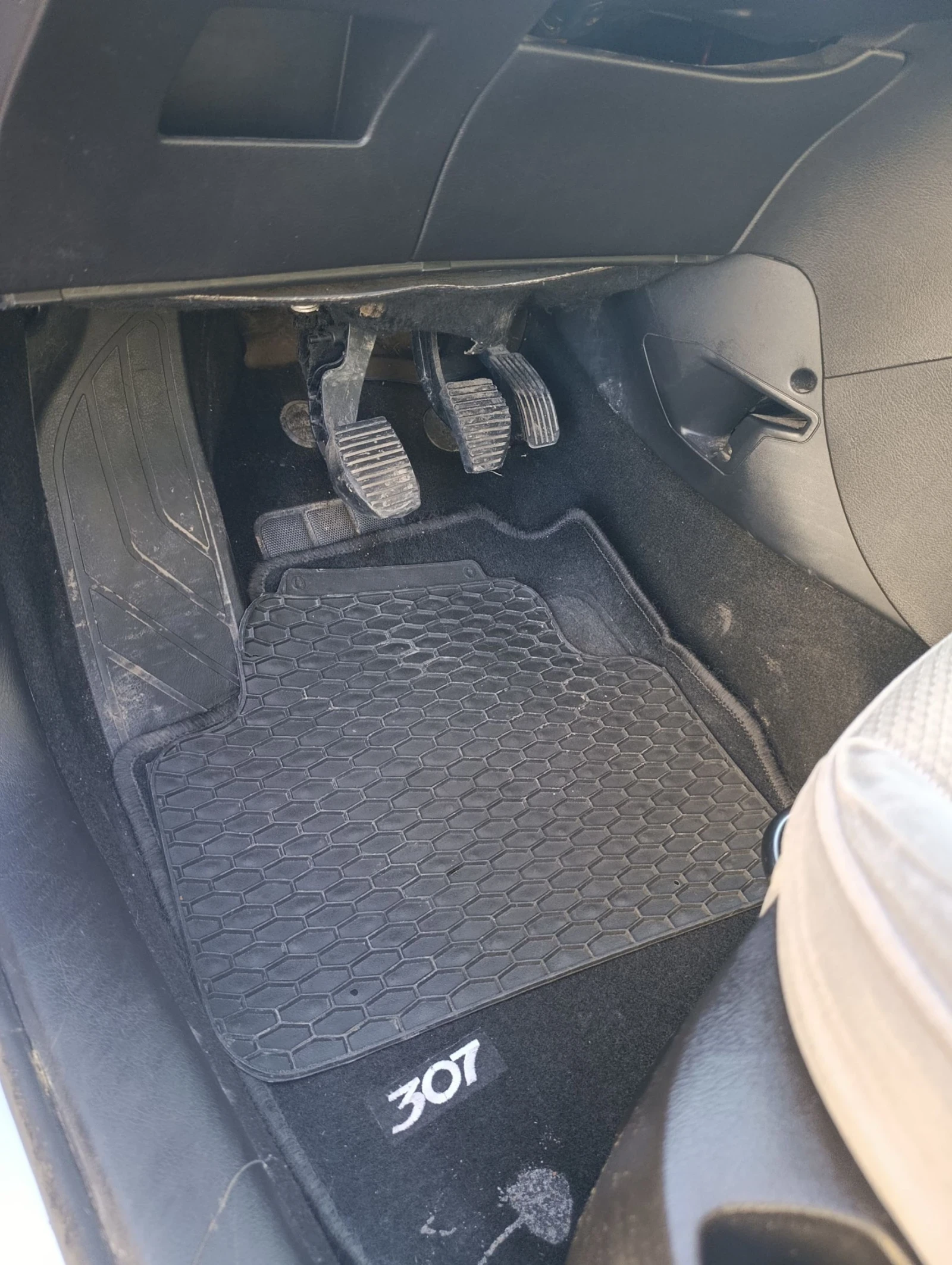 Peugeot 307 Hdi, снимка 10 - Автомобили и джипове - 56232857