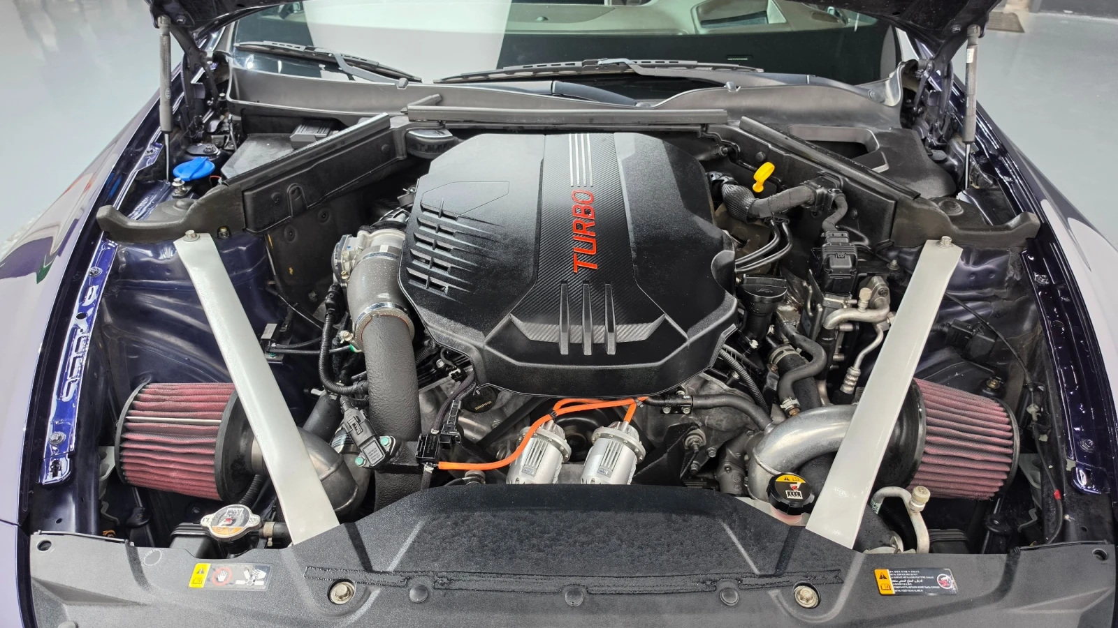 Kia Stinger 3.3 GT2 SPORT+ * ТУНИНГОВАНА* CARBON , снимка 5 - Автомобили и джипове - 56269268