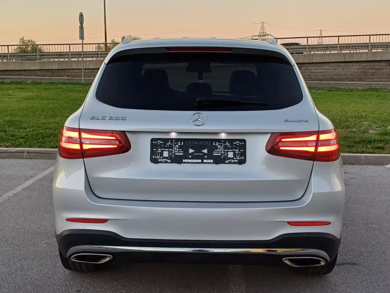 Mercedes-Benz GLC 300 AMG 4 matic, снимка 2 - Автомобили и джипове - 47683805